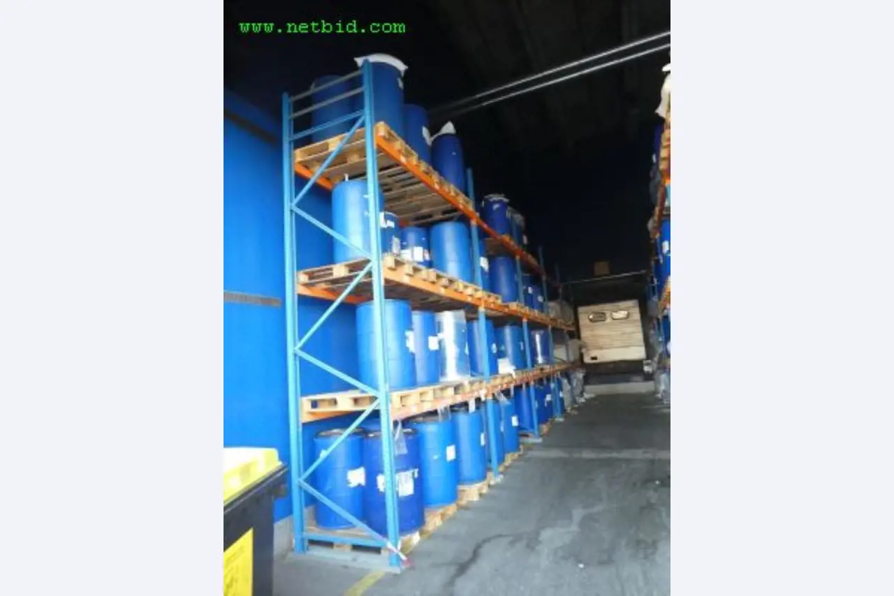 Maschinen zur Herstellung von Seifen, sowie die gesamte Betriebs- und Geschäftsausstattung<br>-1