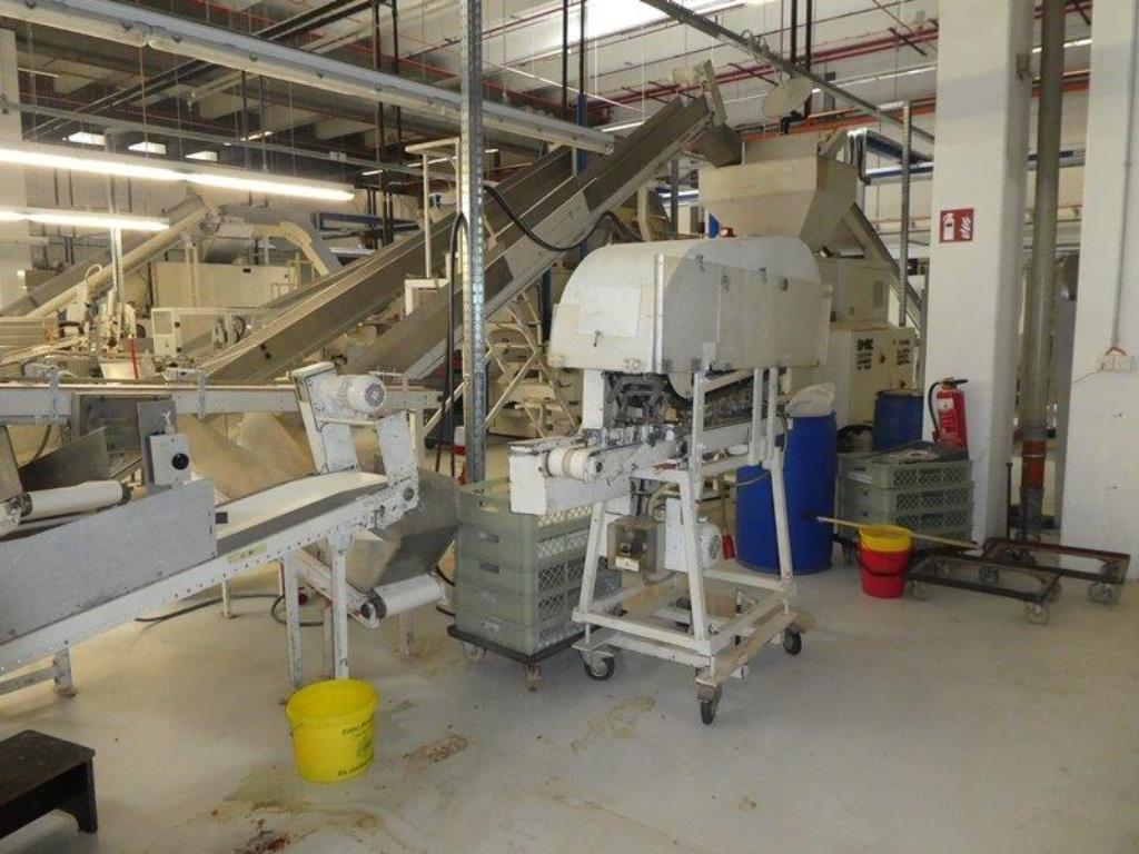 Machines pour la fabrication de savons, ainsi que l'ensemble de l'équipement industriel et commercial<br>.-13