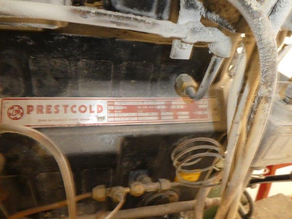 Machines pour la fabrication de savons, ainsi que l'ensemble de l'équipement industriel et commercial<br>.-18