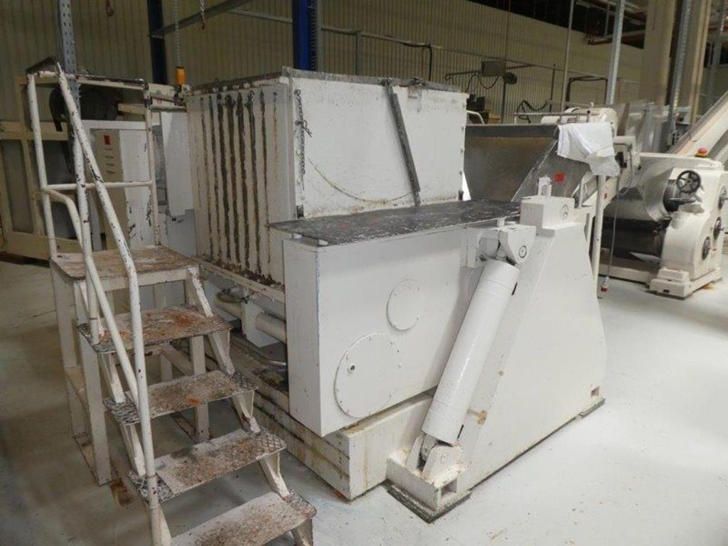 Machines pour la fabrication de savons, ainsi que l'ensemble de l'équipement industriel et commercial<br>.-2