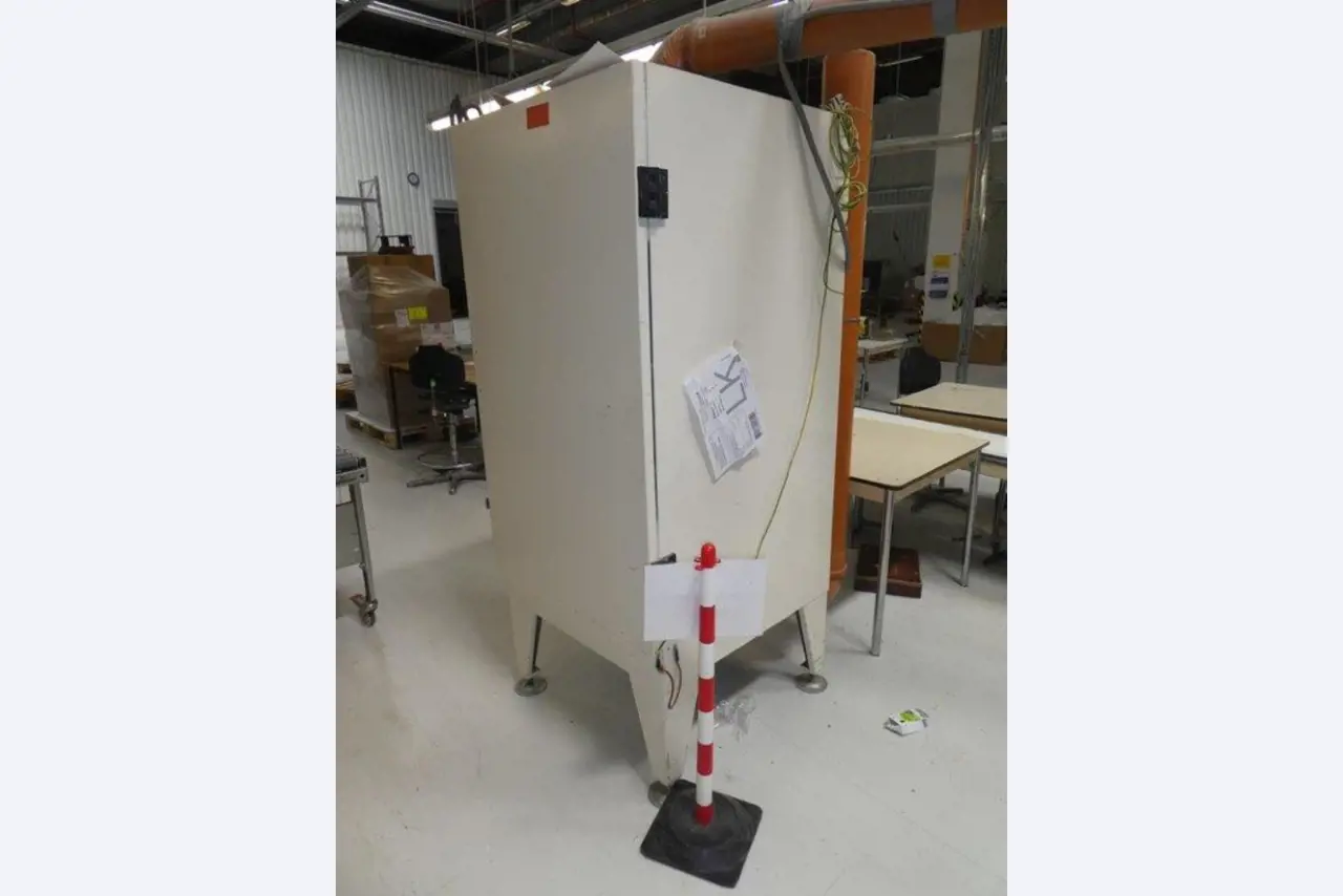 Machines for producing soap, as well as the entire factory and office equipment <br>-20