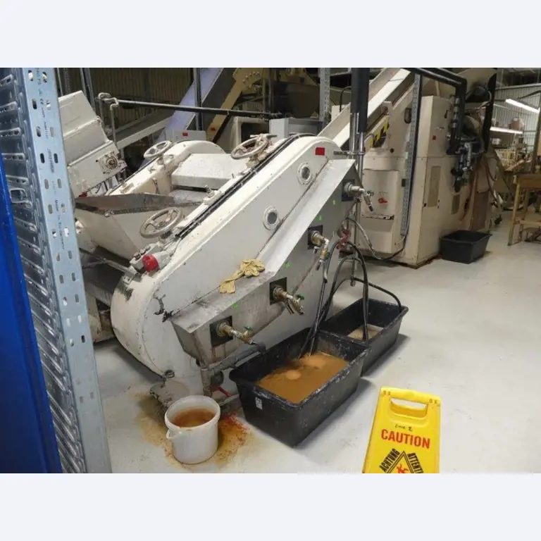 Machines for producing soap, as well as the entire factory and office equipment <br>-5