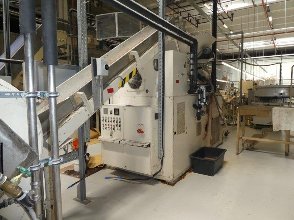 Machines pour la fabrication de savons, ainsi que l'ensemble de l'équipement industriel et commercial<br>.-7