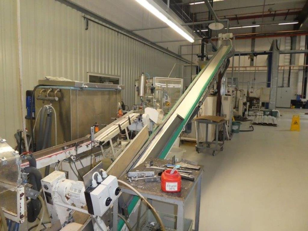 Máquinas para a produção de sabonetes, bem como todo o equipamento fabril e de escritório<br>-12