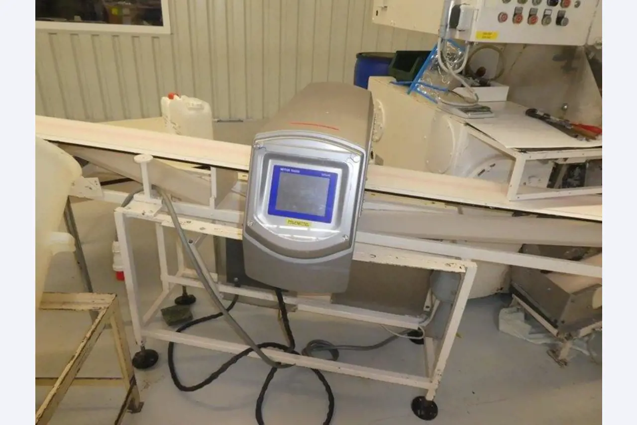 Machines for producing soap, as well as the entire factory and office equipment <br>-14