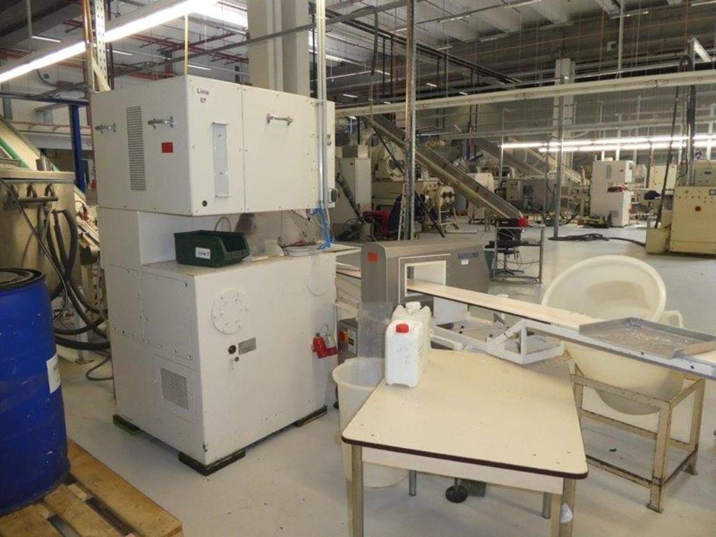 Máquinas para a produção de sabonetes, bem como todo o equipamento fabril e de escritório<br>-16