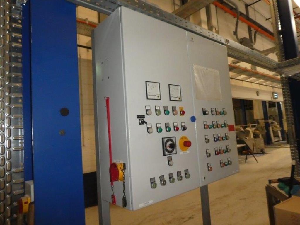 Máquinas para a produção de sabonetes, bem como todo o equipamento fabril e de escritório<br>-3