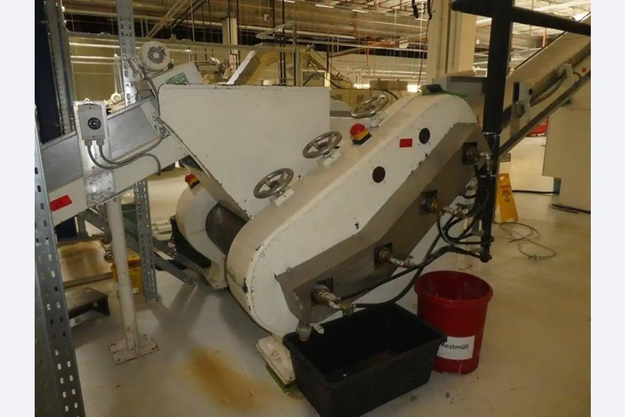 Machines for producing soap, as well as the entire factory and office equipment <br>-6