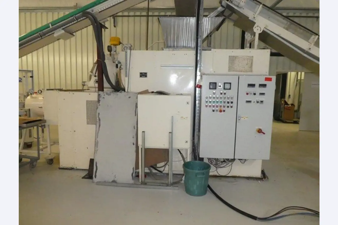 Machines for producing soap, as well as the entire factory and office equipment <br>-9