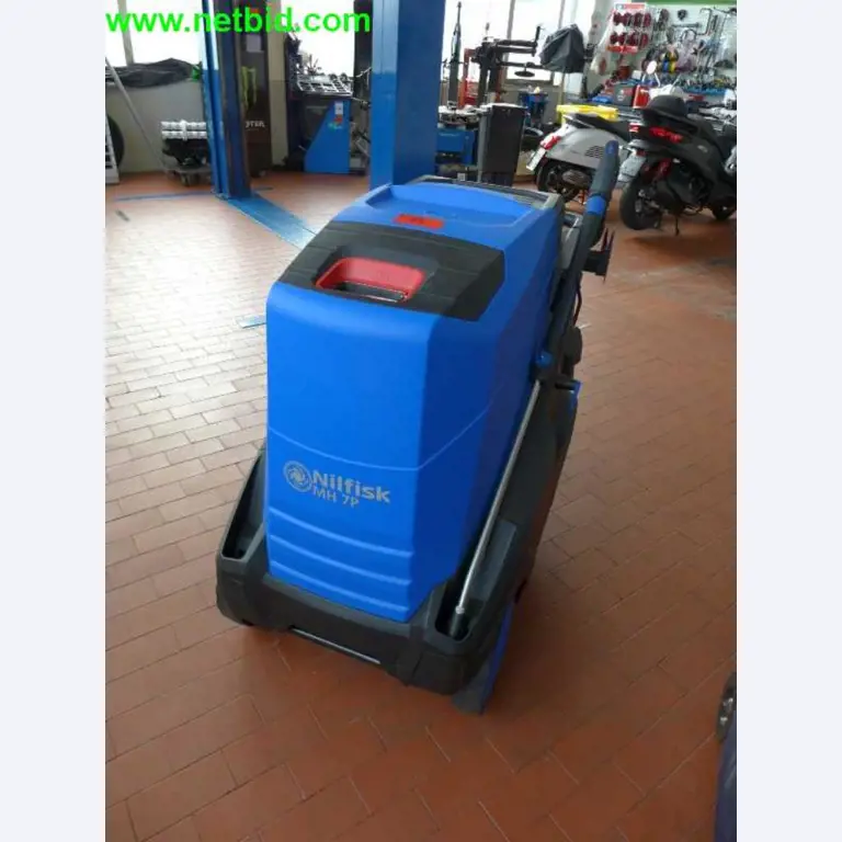 motorcycle trader, workshop<br>  -1