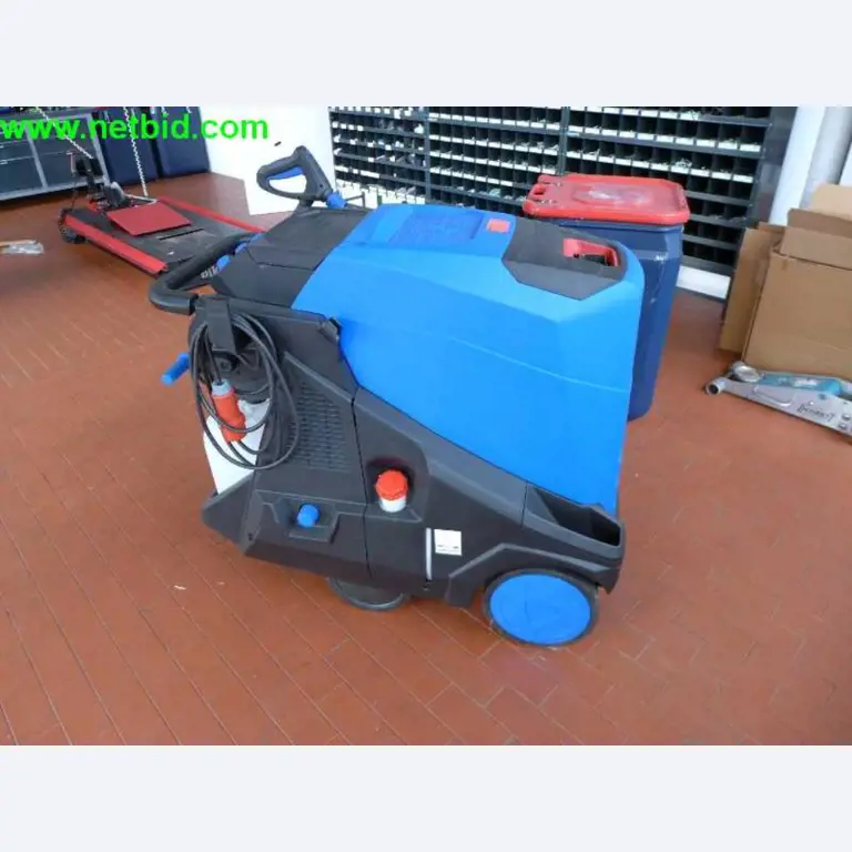 motorcycle trader, workshop<br>  -2