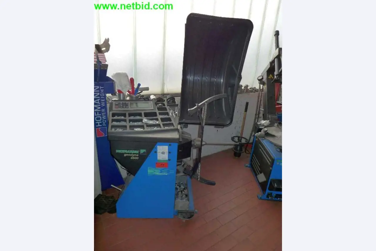 motorcycle trader, workshop<br>  -1