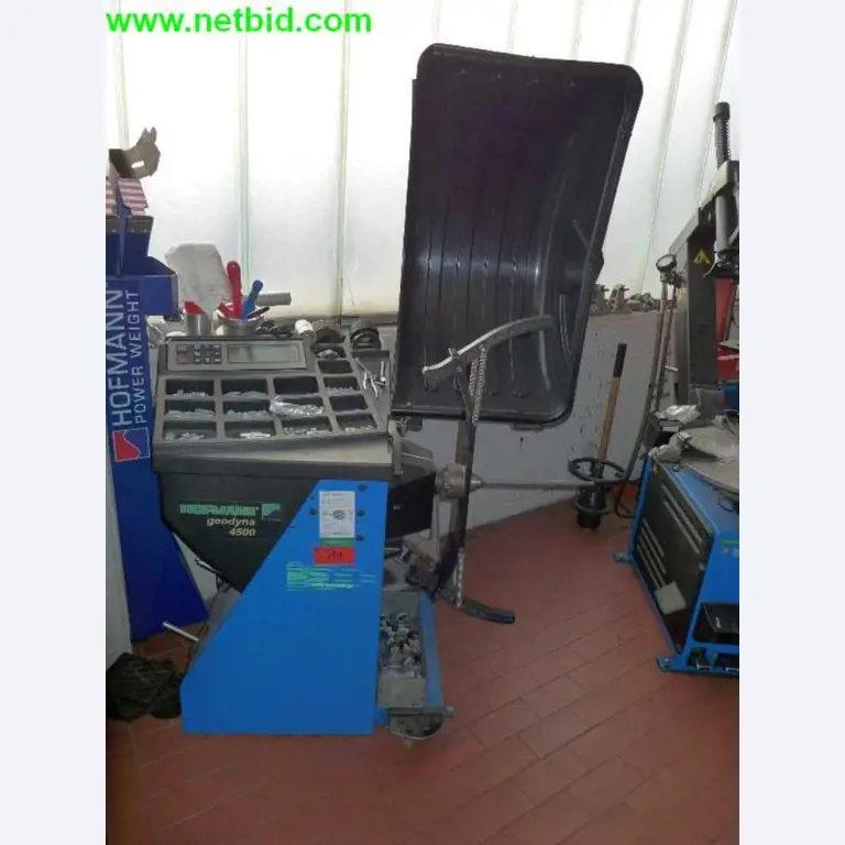 motorcycle trader, workshop<br>  -1