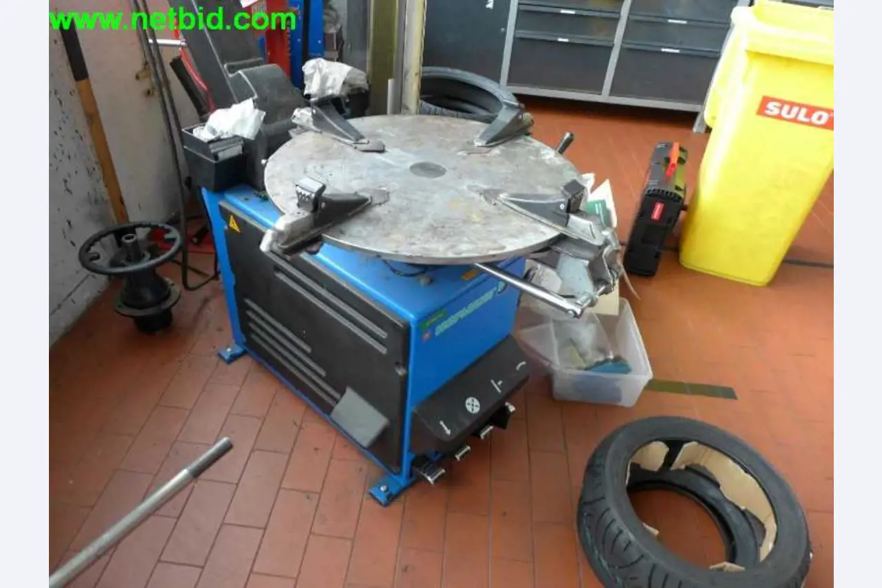 motorcycle trader, workshop<br>  -3