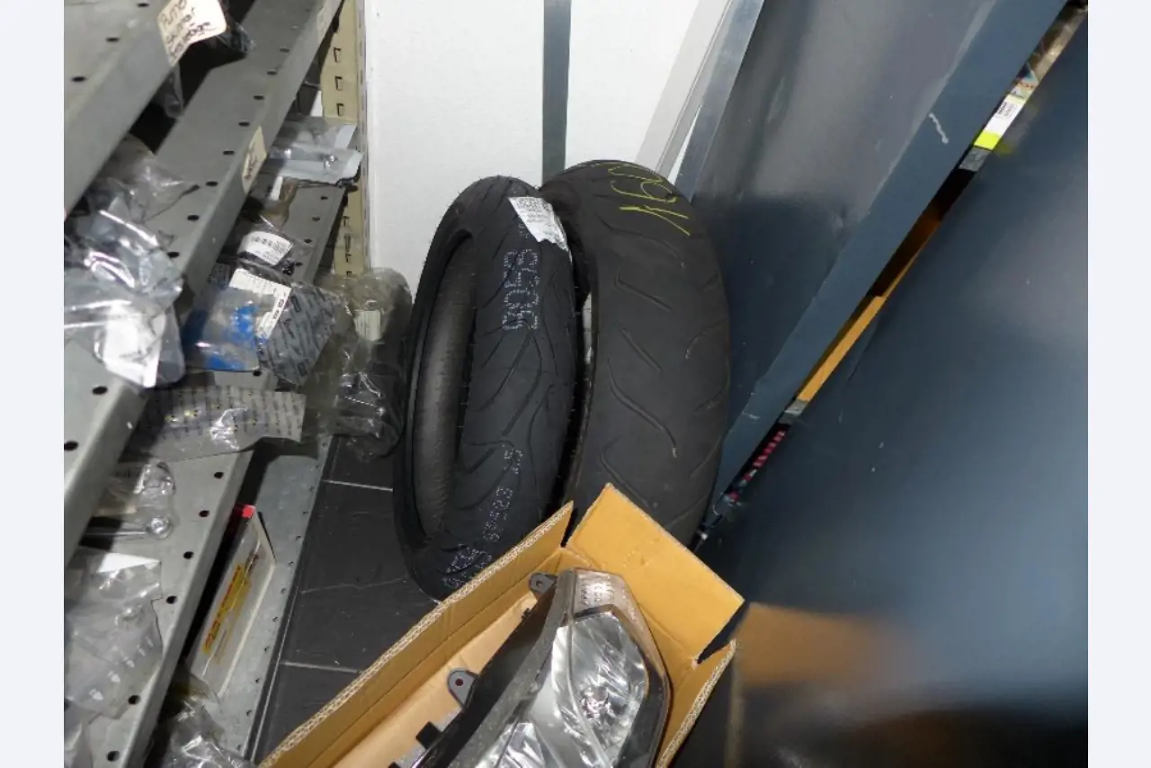 Motorradhandel, Werkstatt<br>  -15