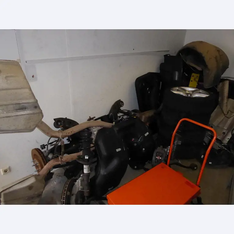 Concessionário de motas, oficina<br>-18