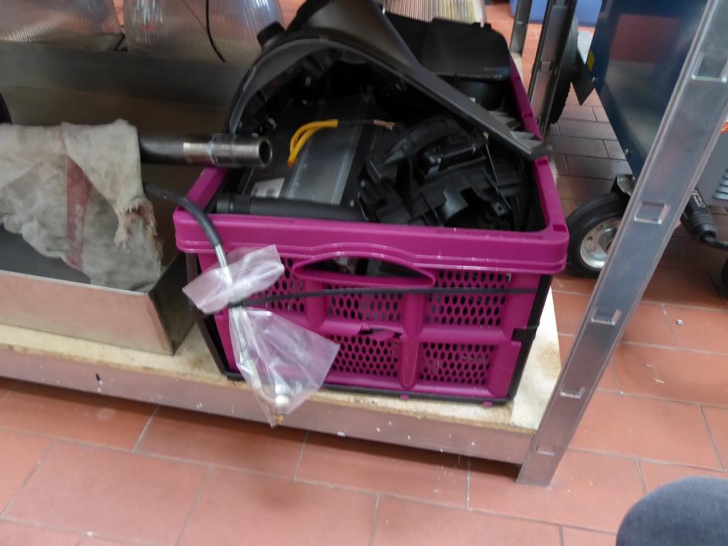 
Motorradhandel, Werkstatt<br>  -33