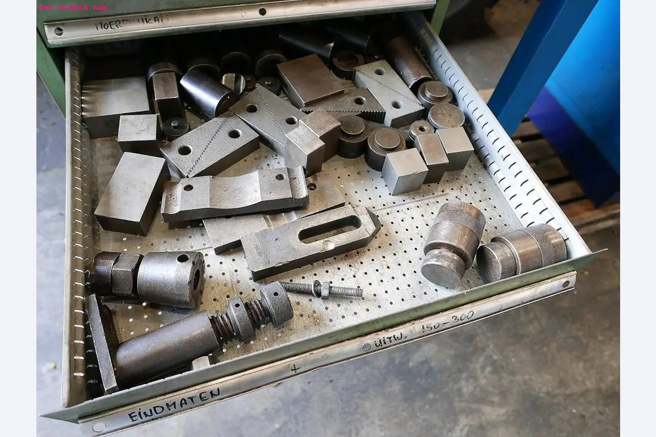 CNC-Dreh- und Fräsmaschinen-18