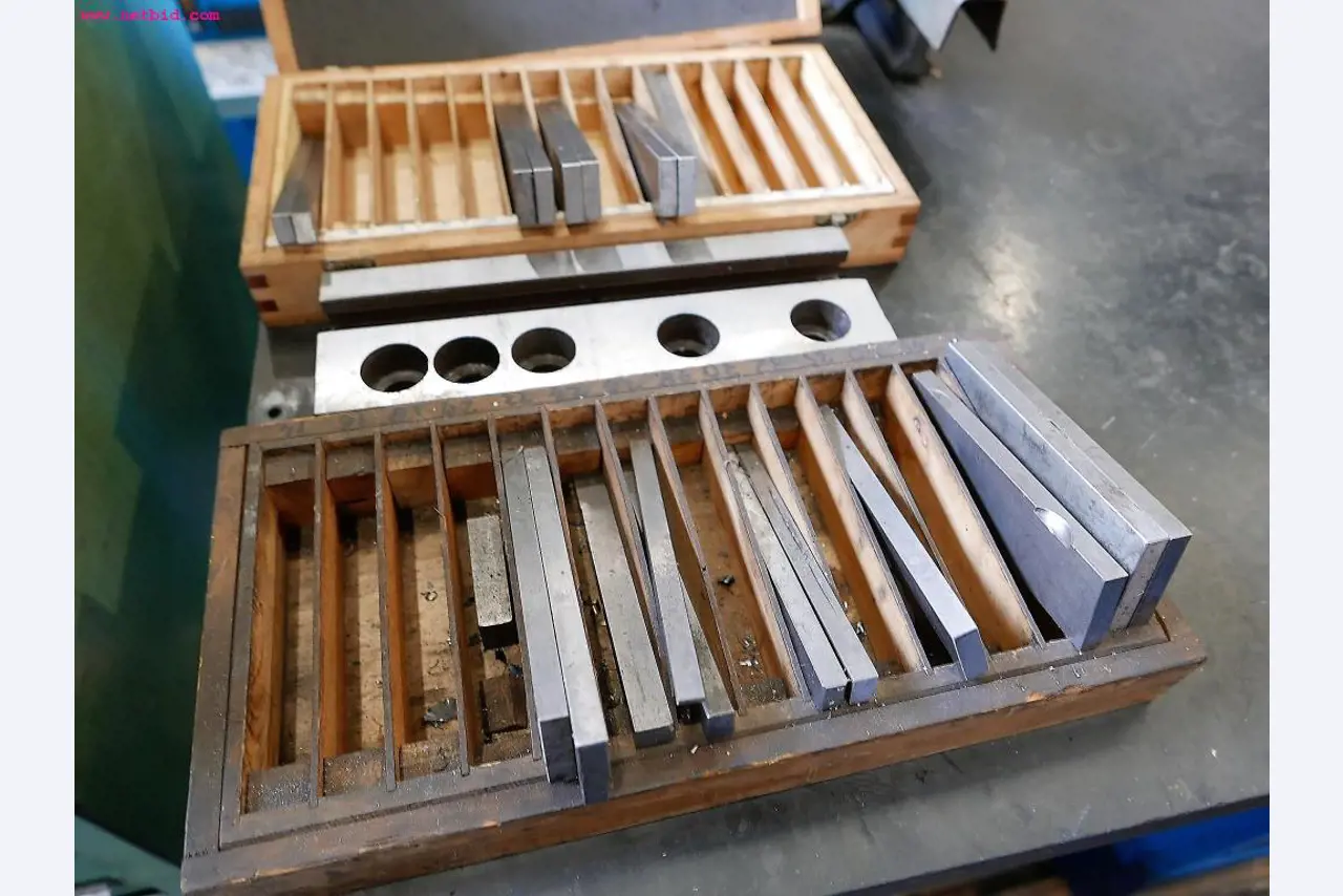 CNC-Dreh- und Fräsmaschinen-23