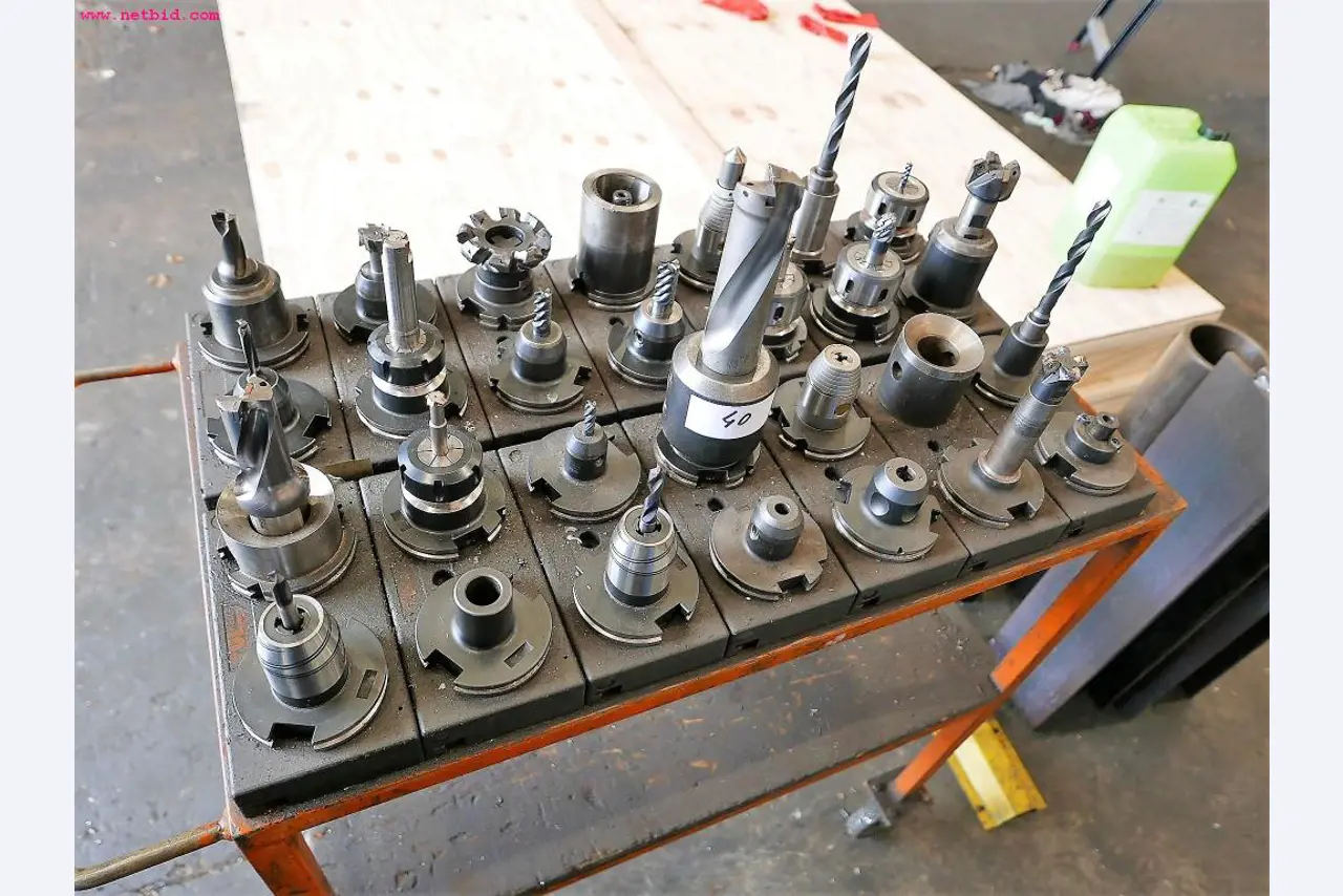 CNC-Dreh- und Fräsmaschinen-32