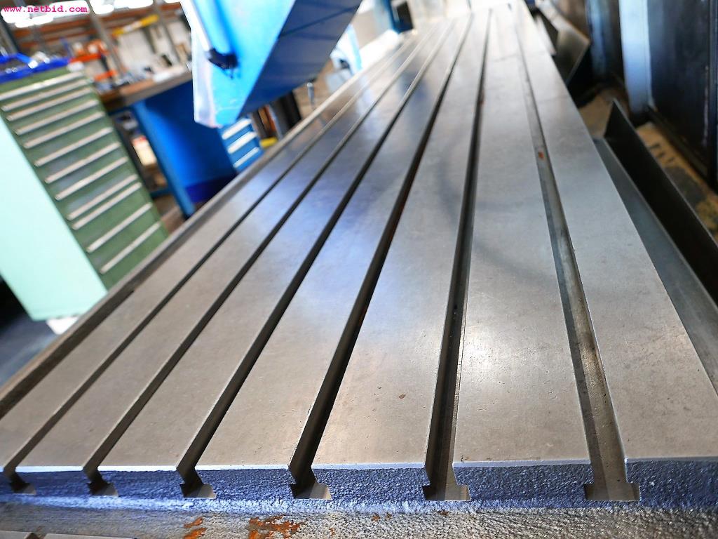 CNC turning and milling machines-36