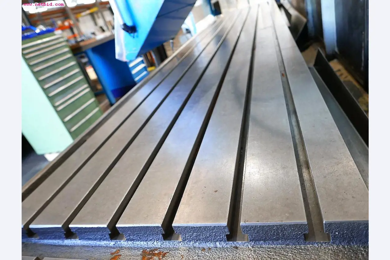 CNC-Dreh- und Fräsmaschinen-36