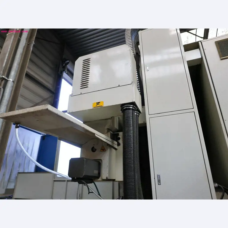 CNC-Dreh- und Fräsmaschinen-38