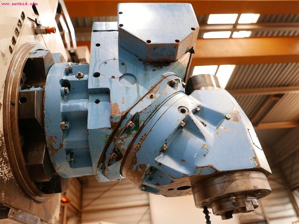 CNC turning and milling machines-10