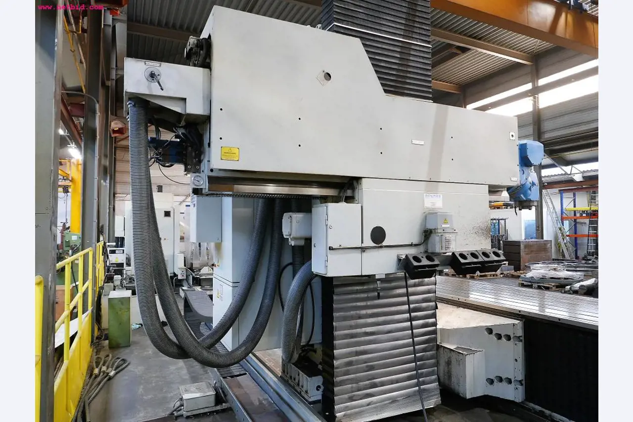 CNC turning and milling machines-4