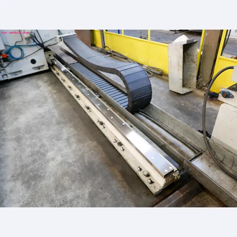 CNC turning and milling machines-7