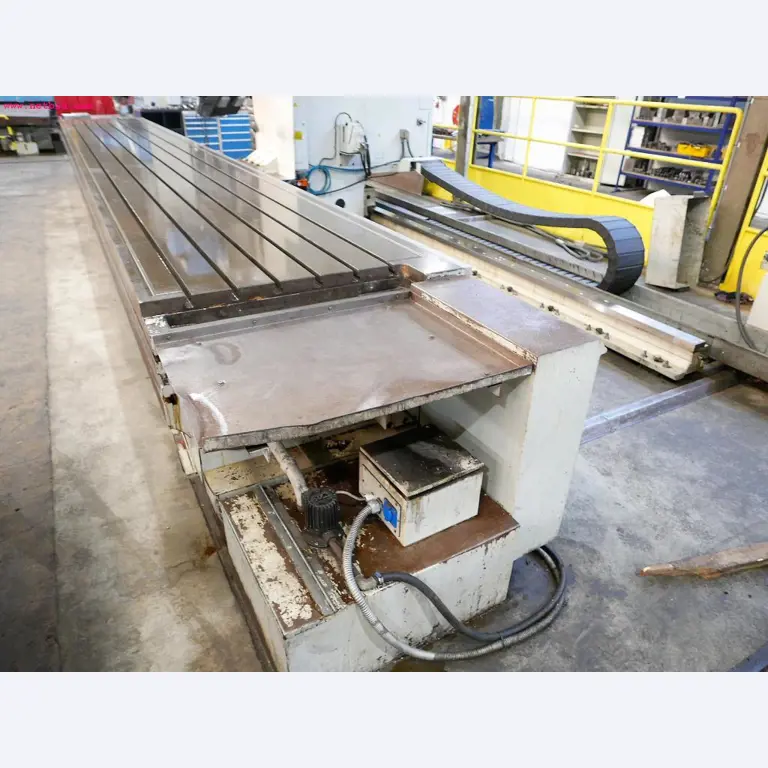 CNC turning and milling machines-8