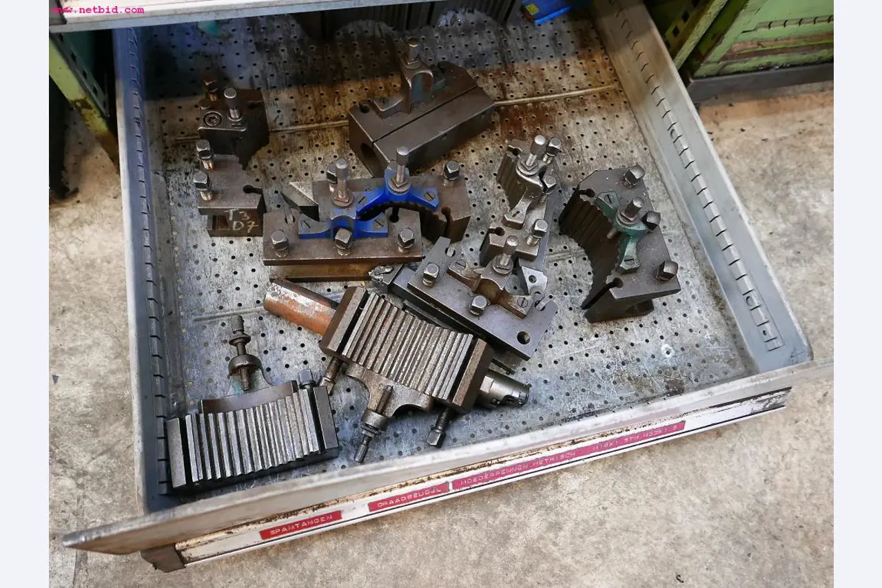 CNC turning and milling machines-10
