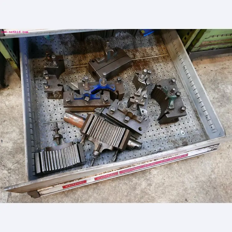 CNC turning and milling machines-10
