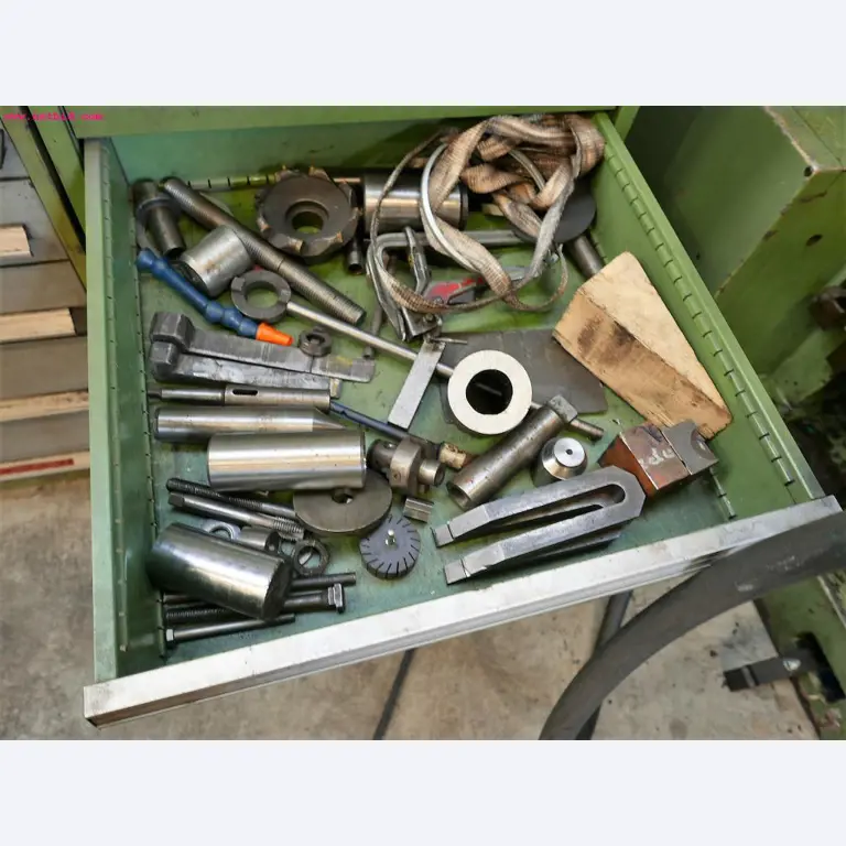 CNC turning and milling machines-14
