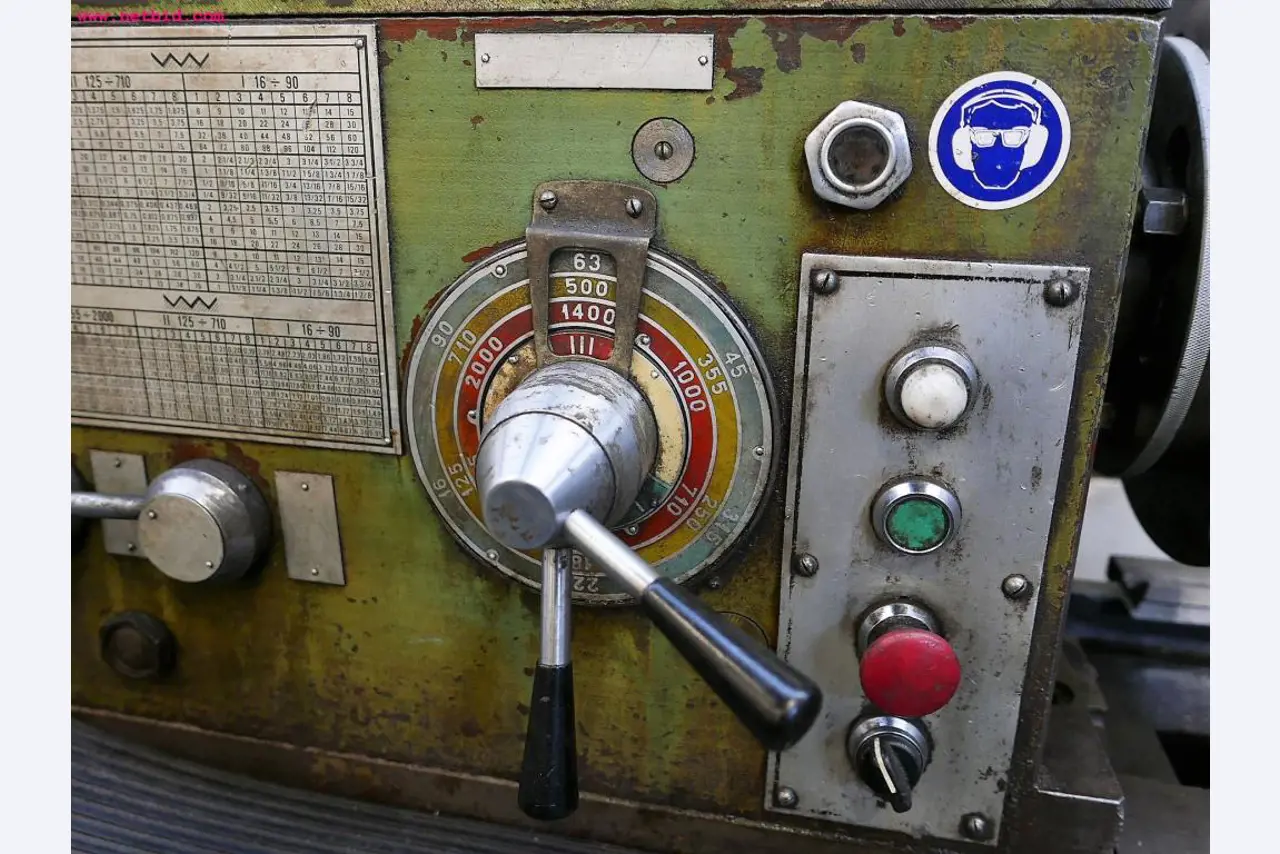 CNC turning and milling machines-25