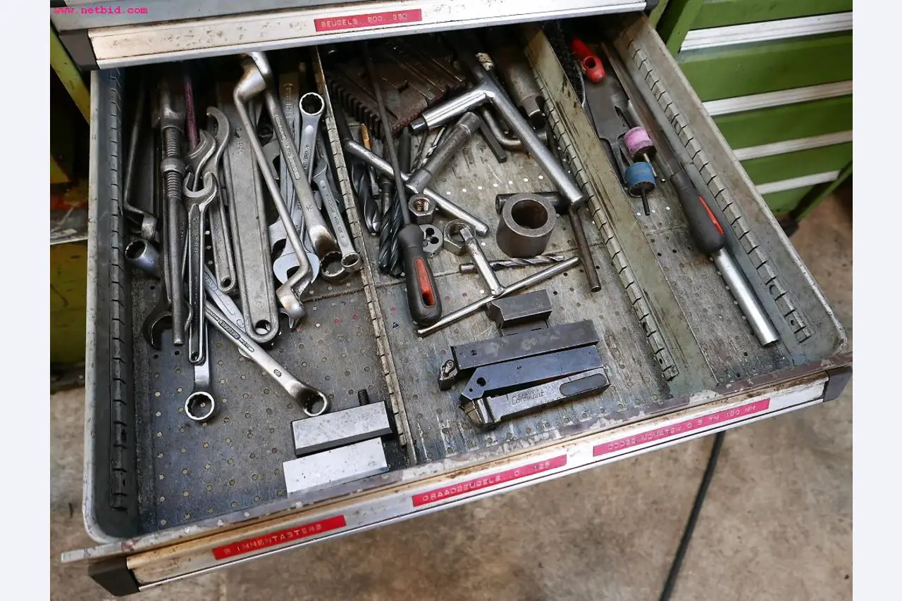 CNC turning and milling machines-6