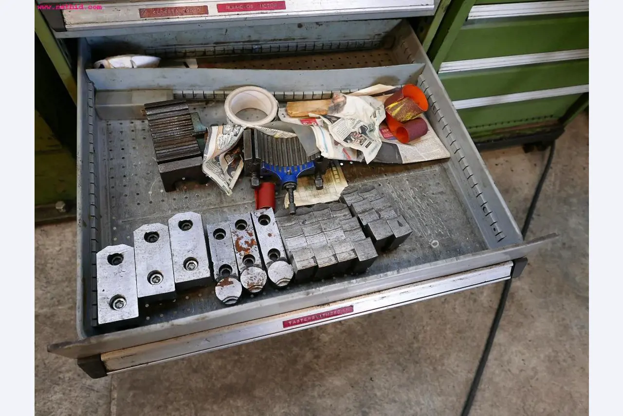 CNC turning and milling machines-8