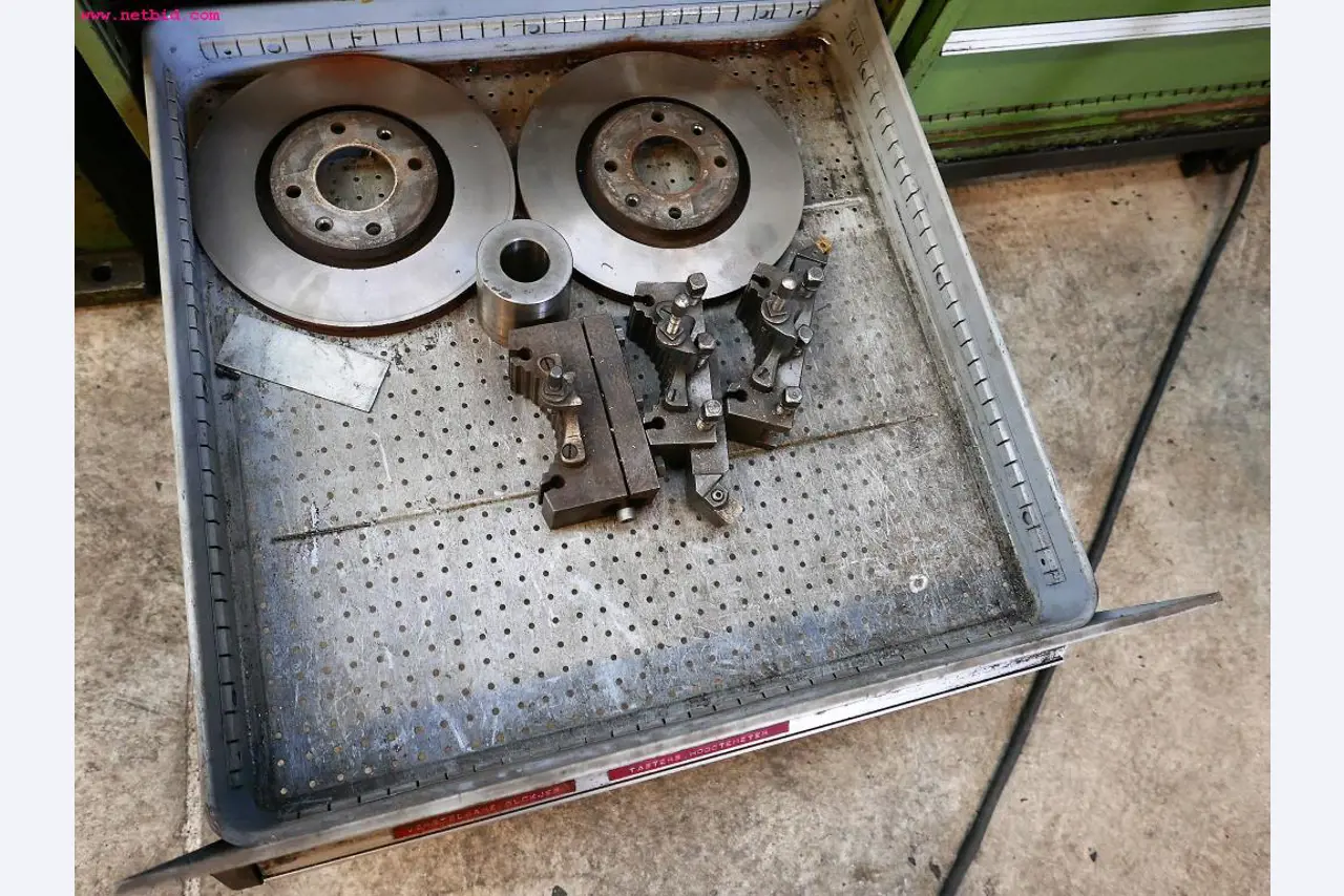 CNC turning and milling machines-9
