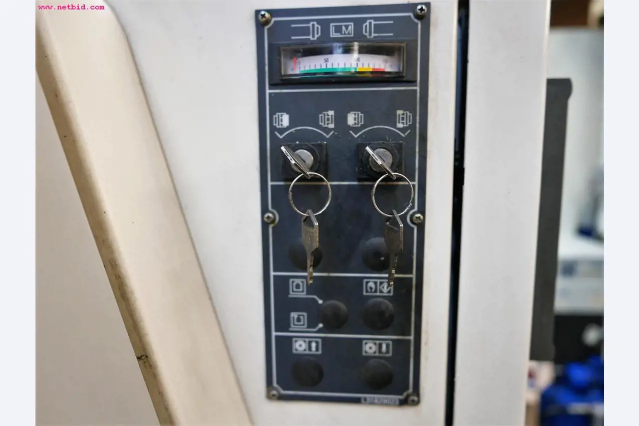 CNC-Dreh- und Fräsmaschinen-16