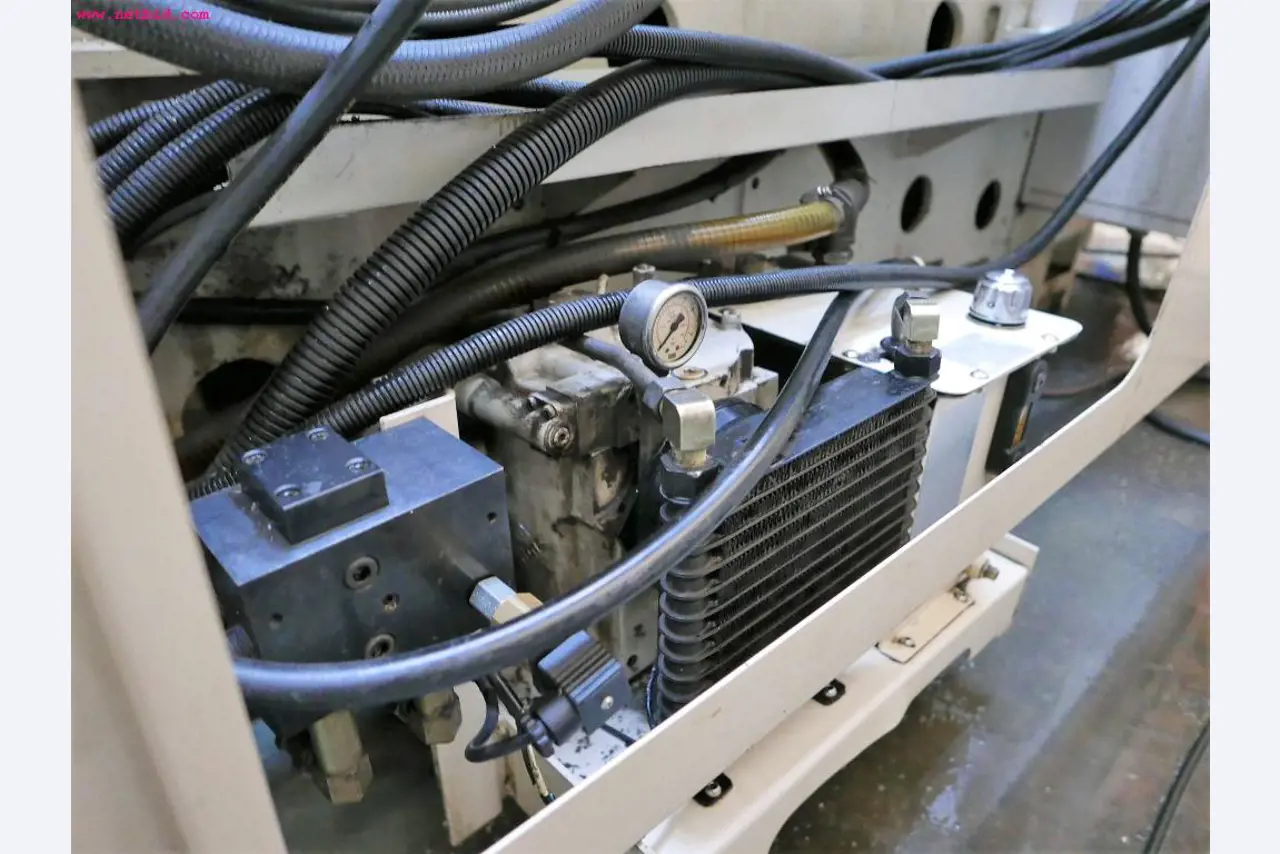 CNC-Dreh- und Fräsmaschinen-3