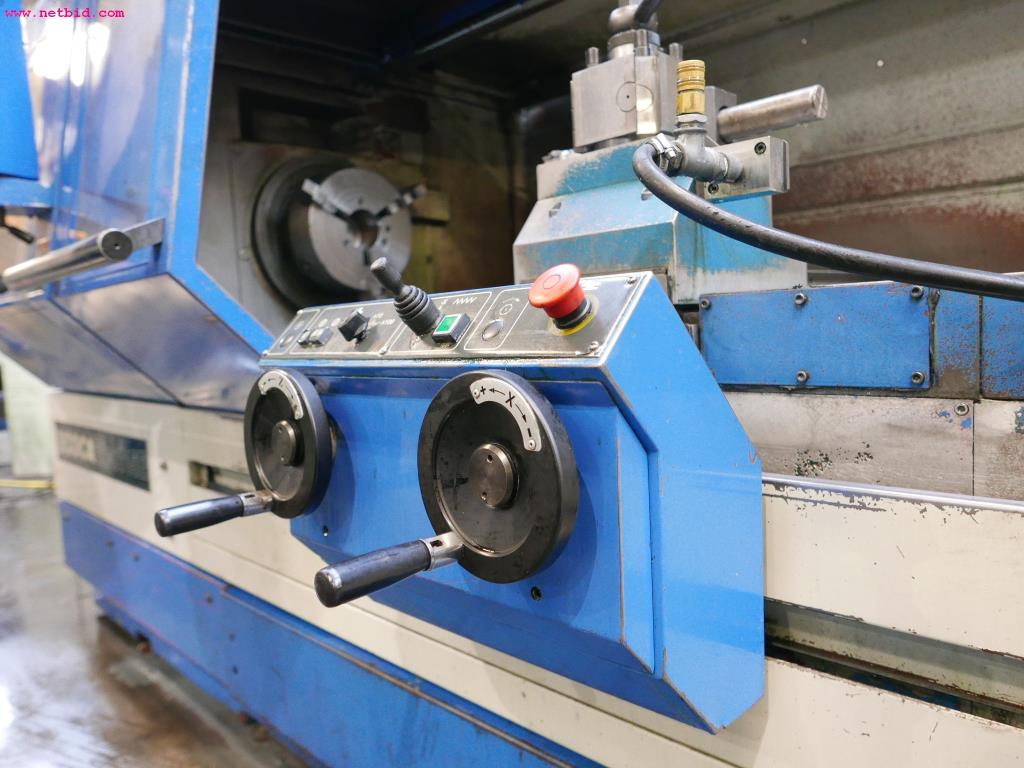 CNC turning and milling machines-13