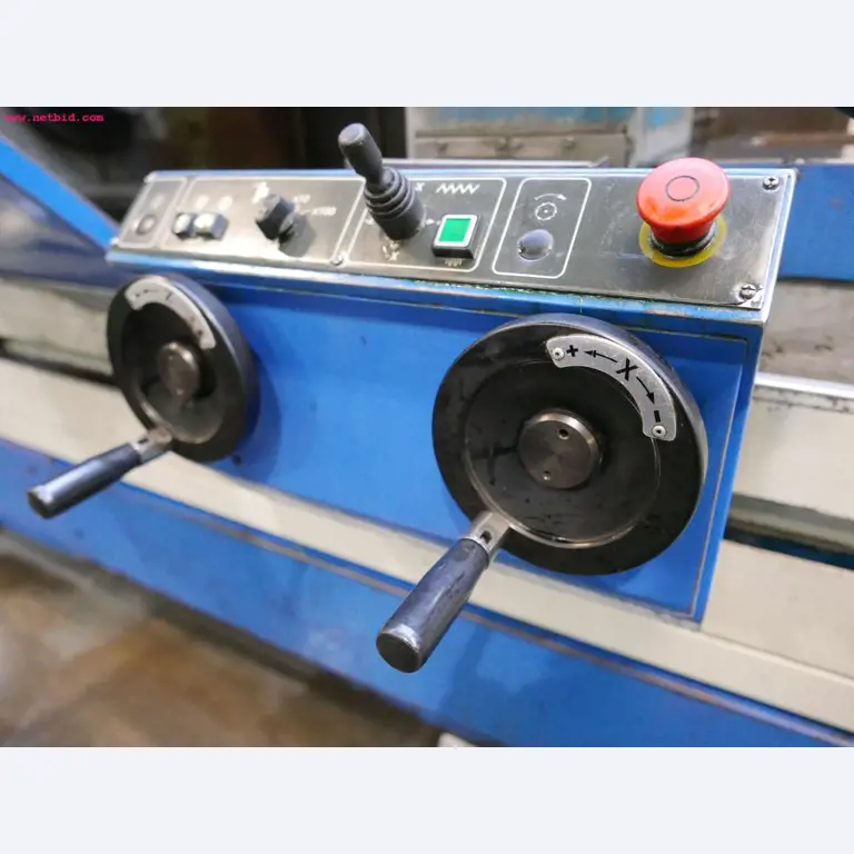 CNC turning and milling machines-19
