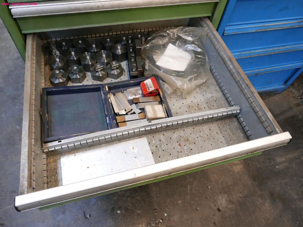 CNC turning and milling machines-5