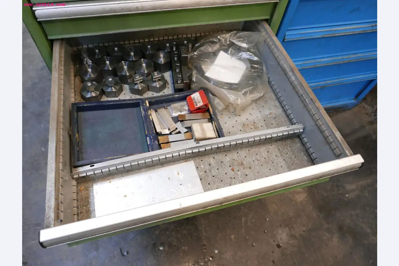 CNC turning and milling machines-5