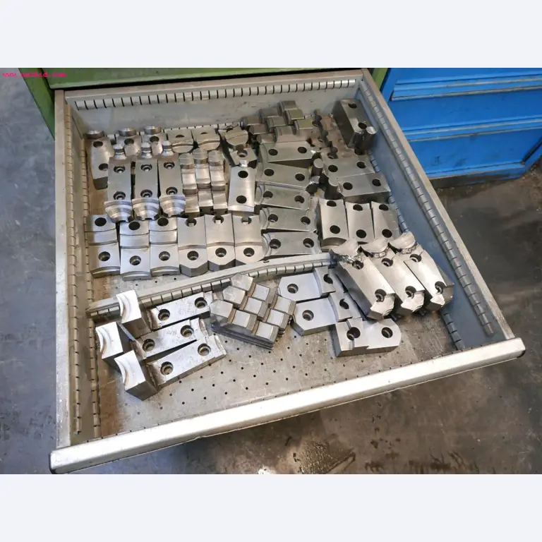 CNC turning and milling machines-6