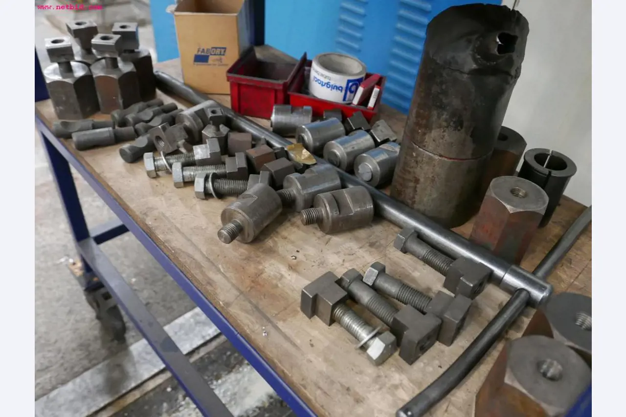 Tornos e fresadoras CNC-15