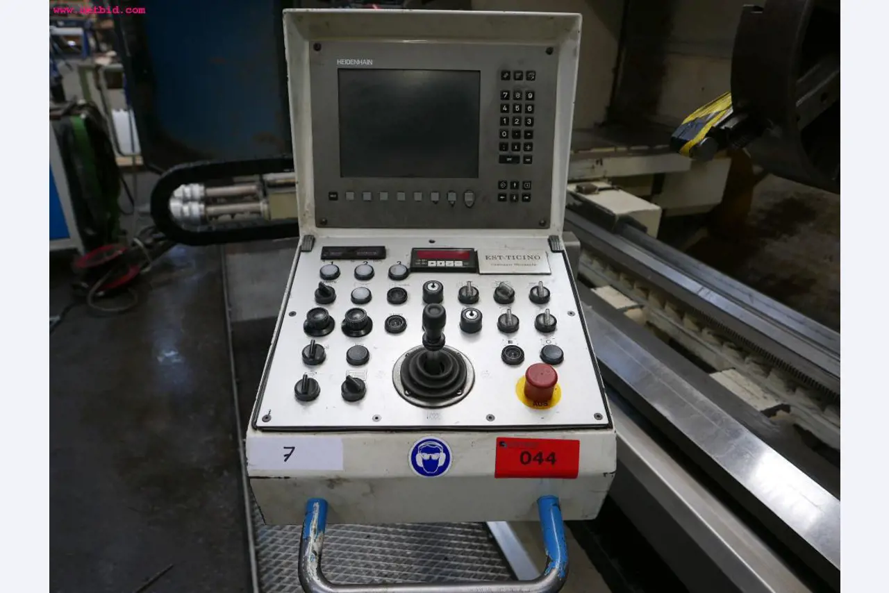 Tornos e fresadoras CNC-19