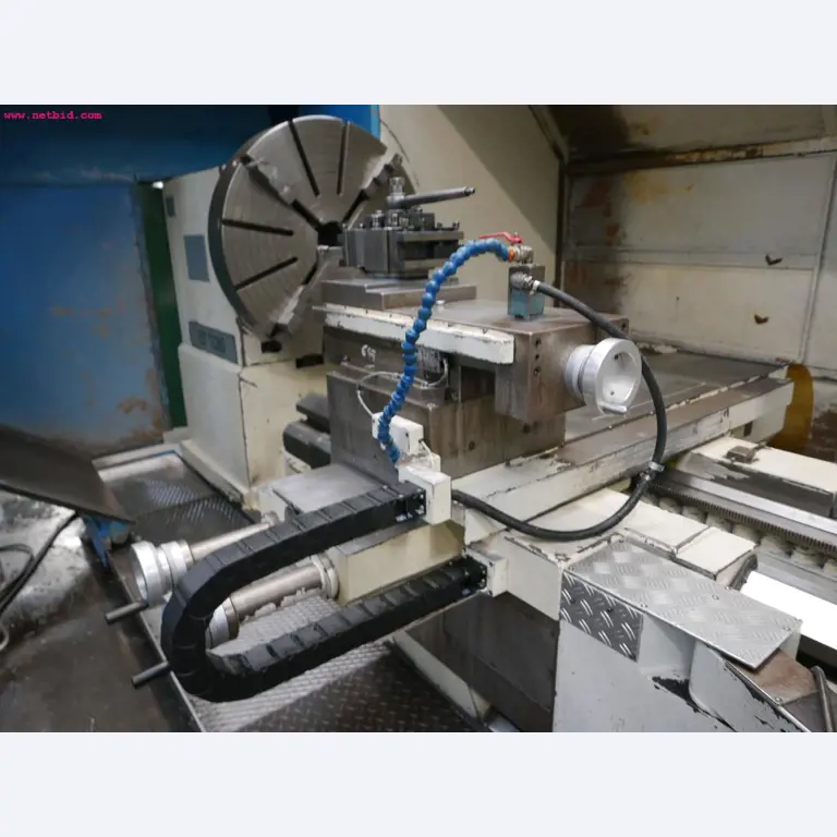 Tornos e fresadoras CNC-20