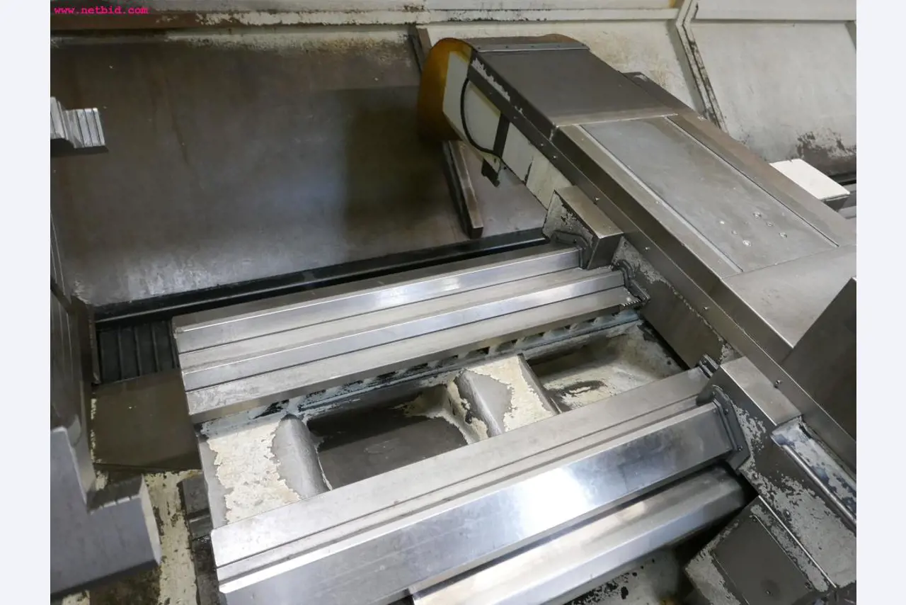 Tornos e fresadoras CNC-22