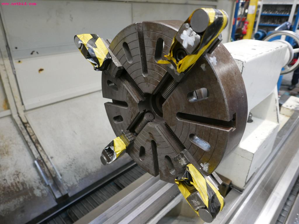 Tornos e fresadoras CNC-25